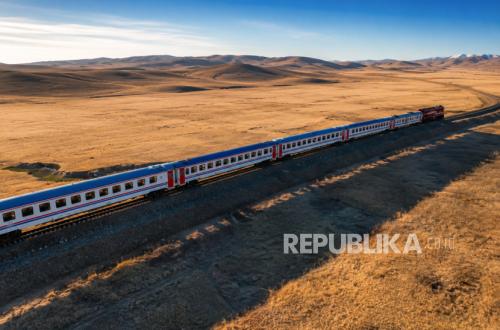 Turkey's Railway Link Eases South Caucasus Tensions After Decades of Conflict