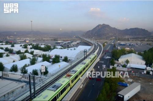 Saudi Arabia readies metro to transport 2 million Hajj pilgrims for 2026