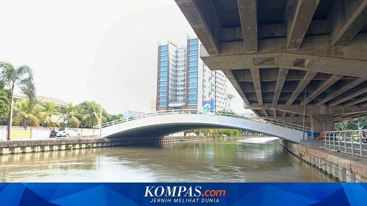 Kalimalang Water Tourism Project Road Closures Cause Traffic Congestion as Dishub Implements Contraflow