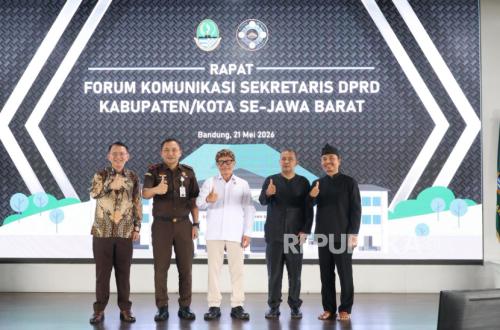 Buky Wibawa Urges West Java DPRD Secretariats to Strengthen Synergy and Governance