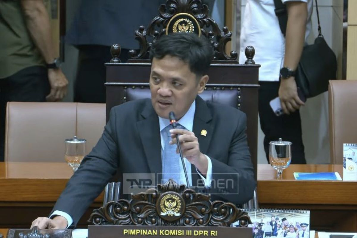 DPR Commission III Approves Working Committee to Review Police Bill Amendment