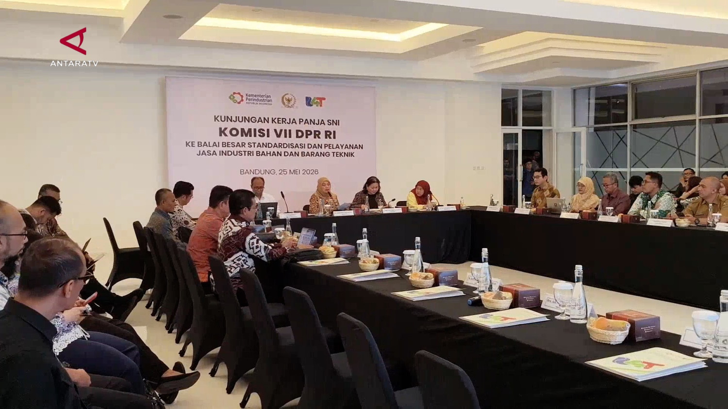 DPR Commission VII Emphasises SNI Strengthening to Boost National Industry Competitiveness