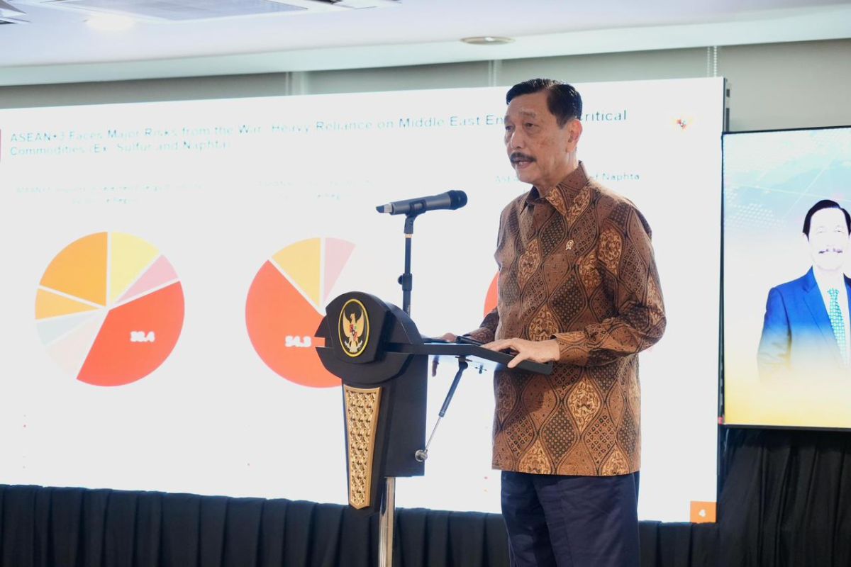 National Economic Council Chair Supports Customs System Reform Using Artificial Intelligence