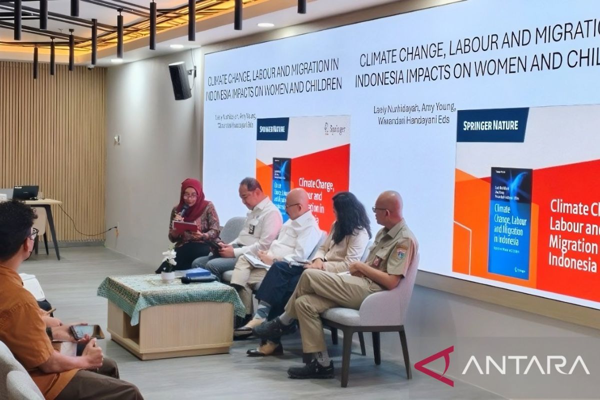 Undip, BRIN, and Griffith University Launch Book on Climate Challenges in Java's North Coast