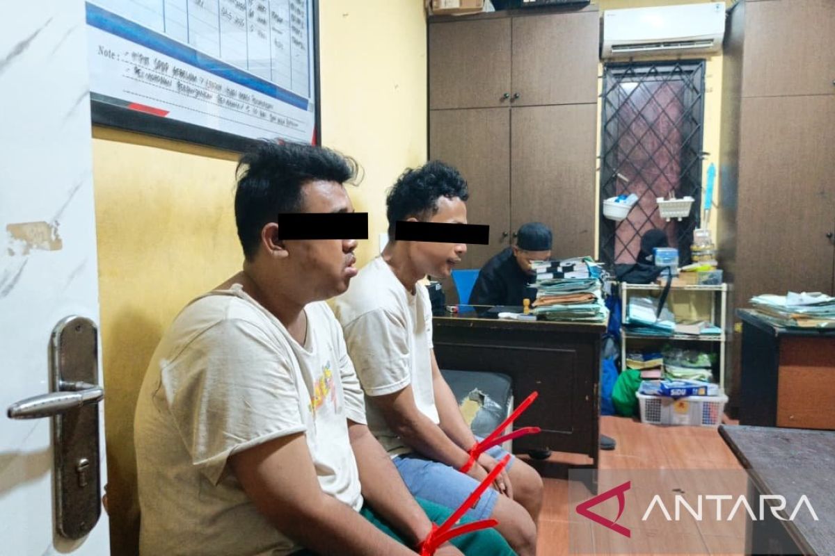 Police arrest two men suspected of hypnotising schoolchildren in Tambora