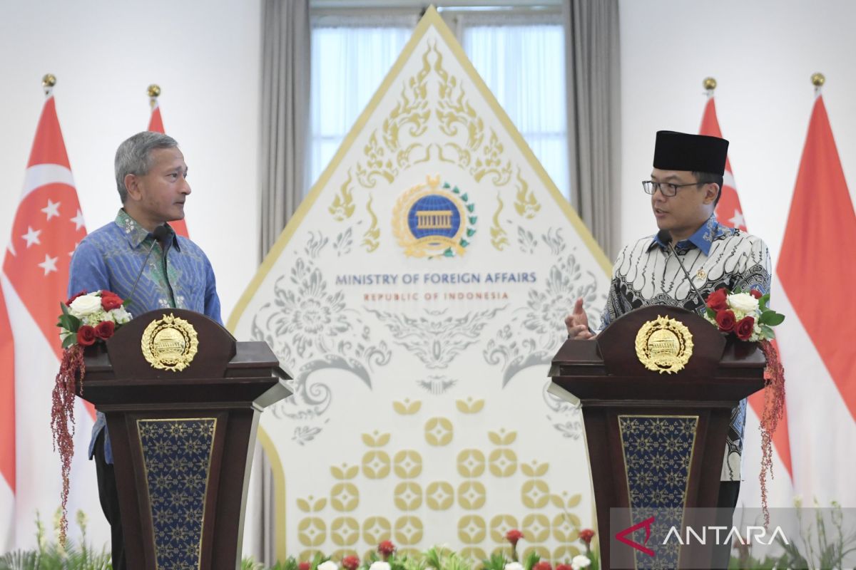 Hoax! Singapore challenges Indonesia to war after cancelling fuel order