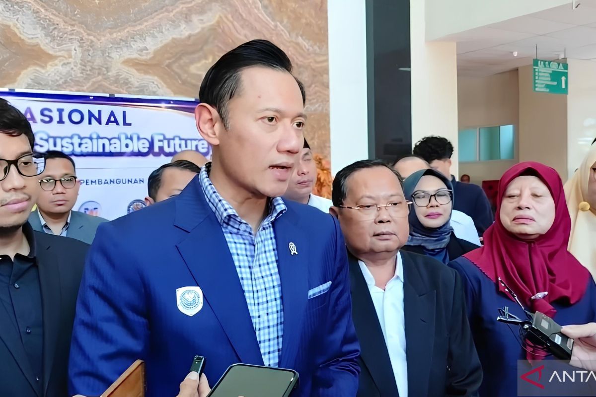 Coordinating Minister AHY urges youth to understand global trends and climate crisis
