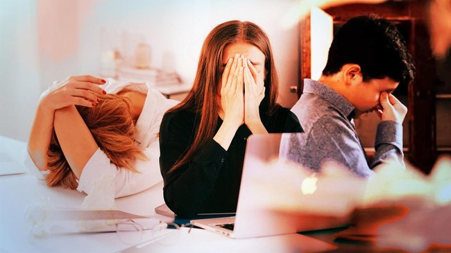 Office Jobs Becoming Harder to Secure as Gen Z Turns to High-Tech Blue-Collar Professions