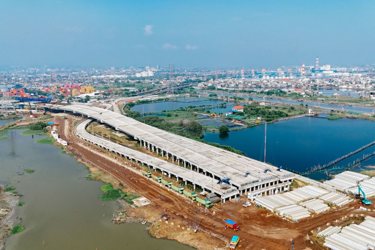 Integrated Tidal Flood Control Toll Road in Central Java Nears Completion