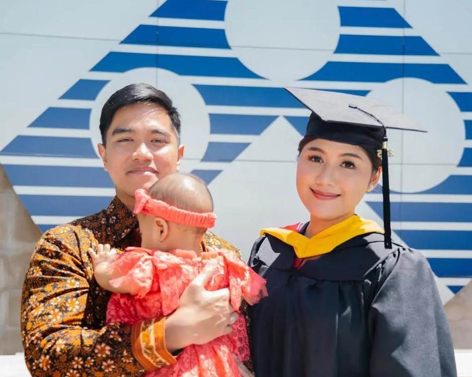 Erina Gudono Graduates from Master’s Programme and International Internship at UNESCO