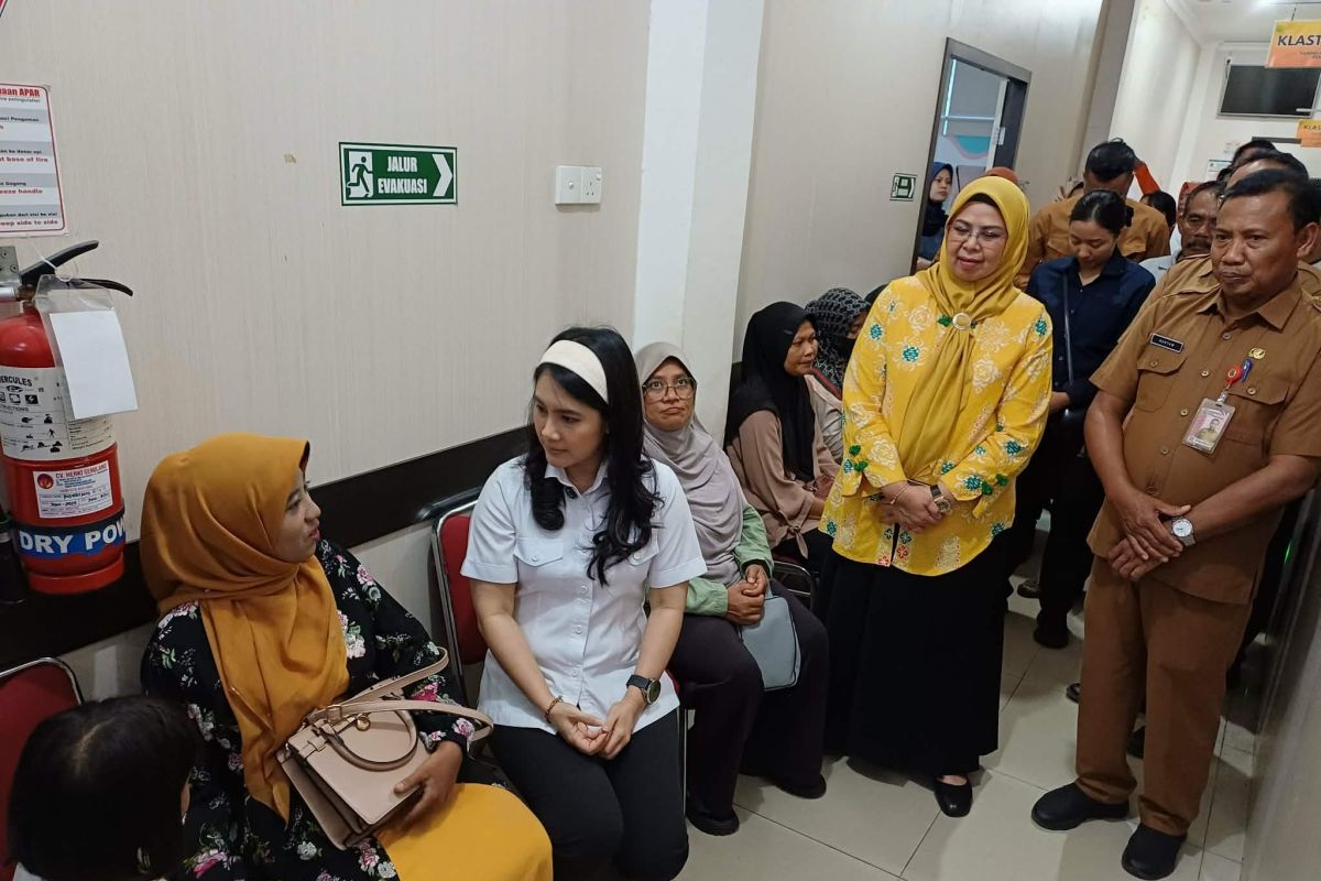 Deputy Minister Inspects Family Planning Services at Batu X Community Health Centre in Tanjungpinang