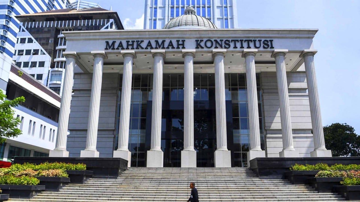 Constitutional Court Rules Political Parties Disqualified in Electoral Districts Failing 30% Female Candidate Quota