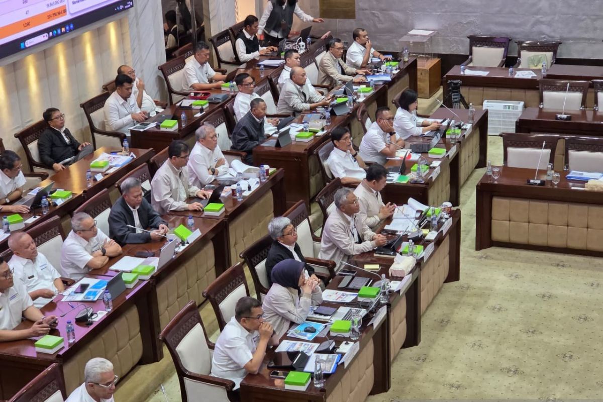DPR member proposes health scholarship recipients serve in 3T regions
