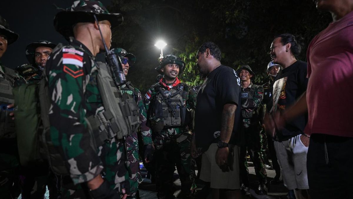 Civil Coalition Criticises Military Deployment to Tackle Muggings in Jakarta
