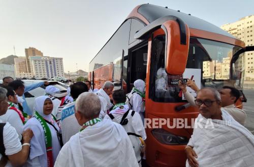 Saudi Advises Hajj Pilgrims to Avoid Direct Sunlight Exposure