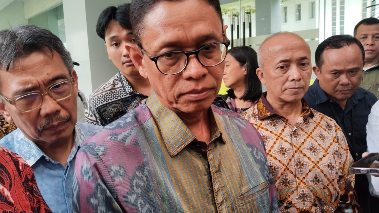 Deputy Energy and Mineral Resources Minister Exposes Lightning Strike as Root Cause of Sumatra Blackout