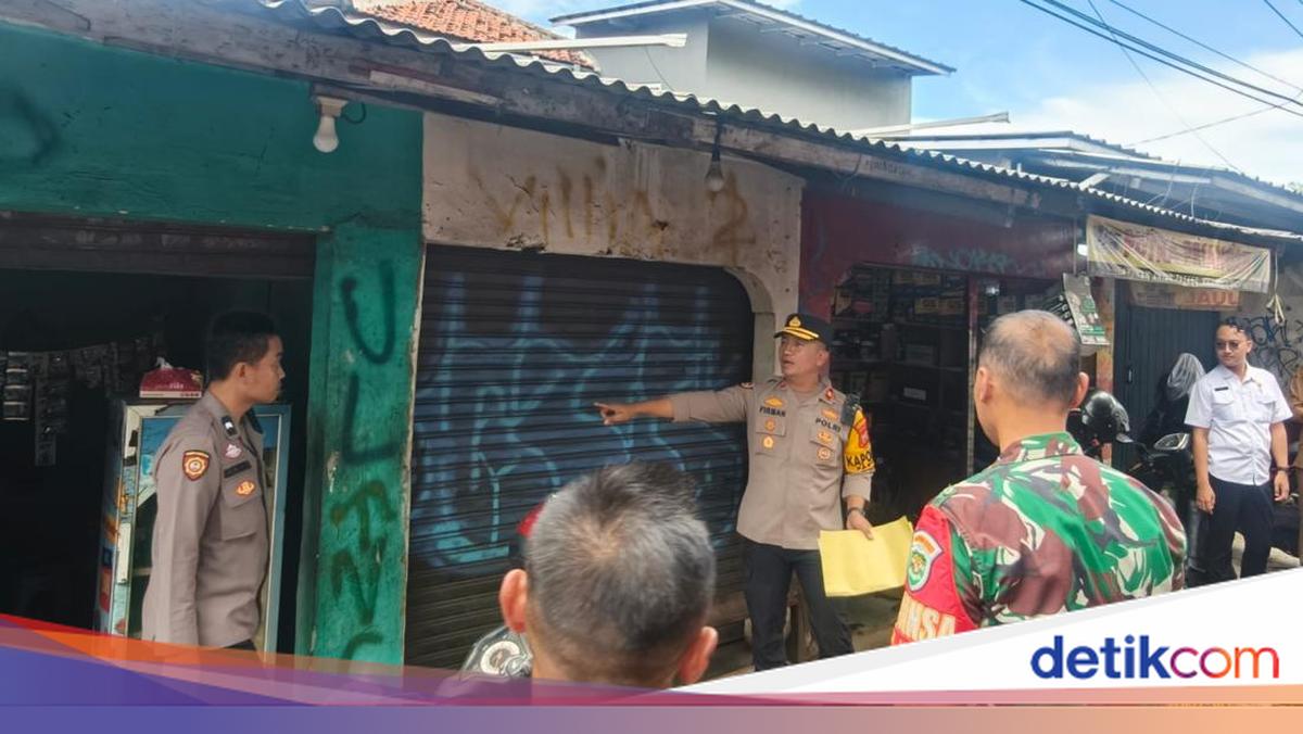 Police Seal Shops in Parung, Bogor Over Suspected Illegal Prescription Drug Sales