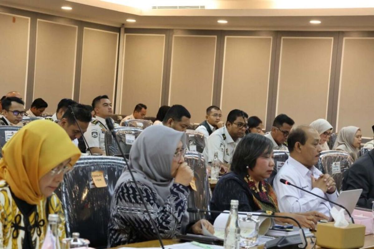 National Human Rights Commission urges government to strengthen economic rights to prevent human trafficking