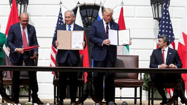 What Are the Abraham Accords? Trump's Condition for Iran and Arab Nations to Become Israel's Friends