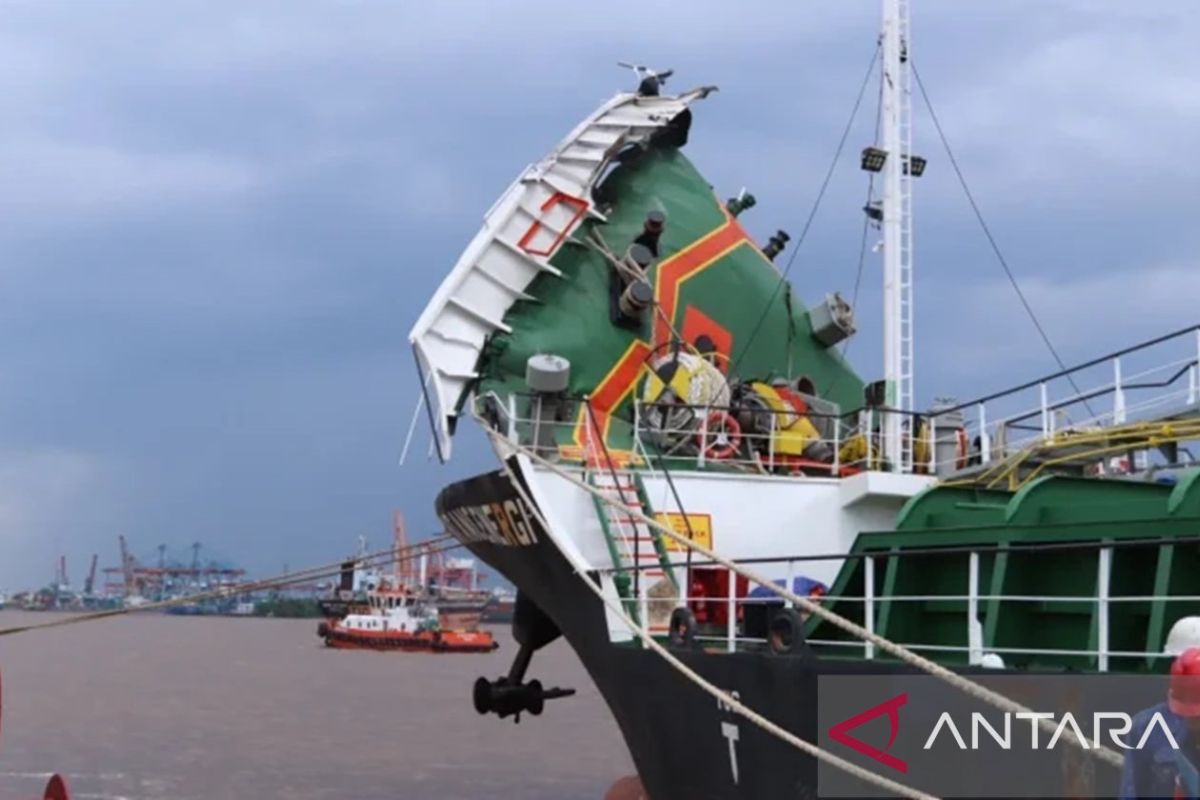 Pertamina confirms normal fuel distribution following tanker explosion