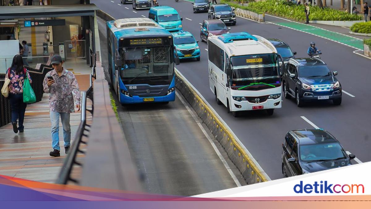 Transjakarta Adjusts Operating Hours to 9am for Idul Adha