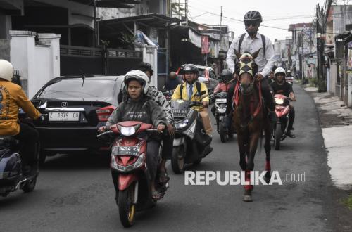 Airlangga: WFH policy reduces fuel consumption by up to 9%