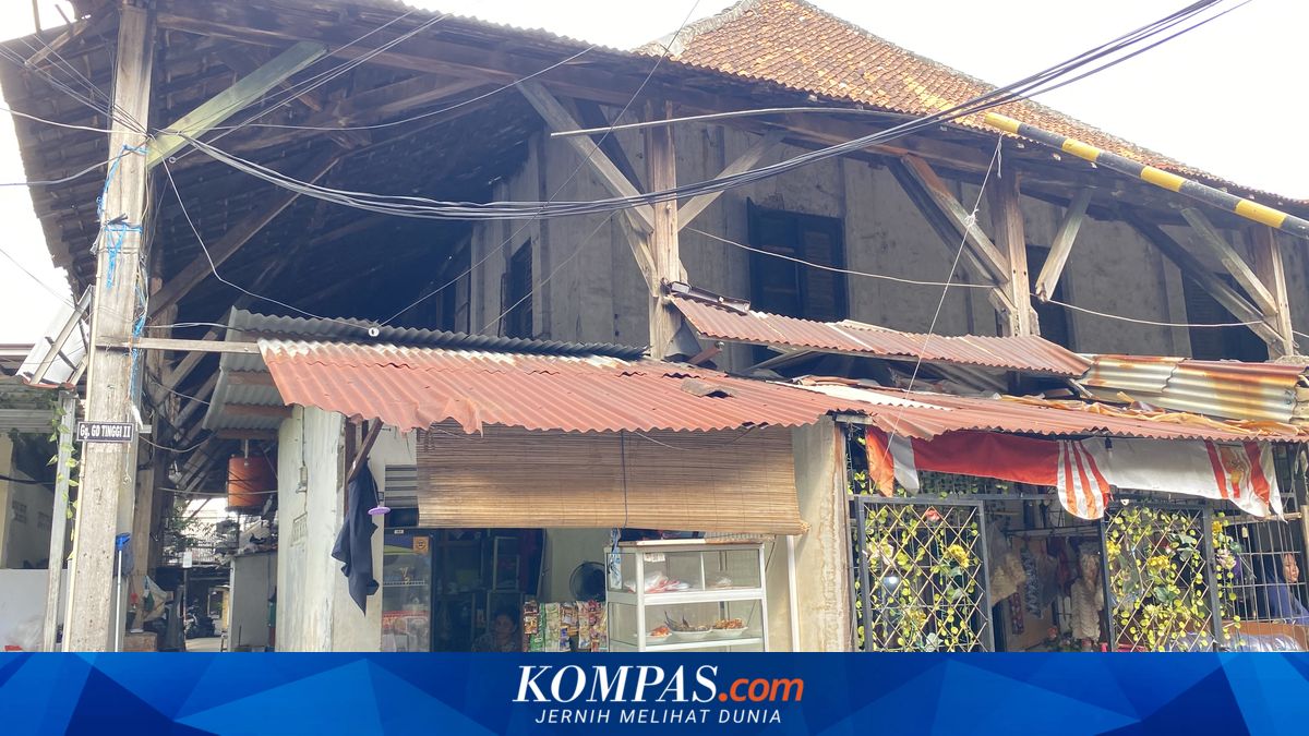 Traces of Landhuis Tjililitan: A Historic Building in East Jakarta Now Home to Residents