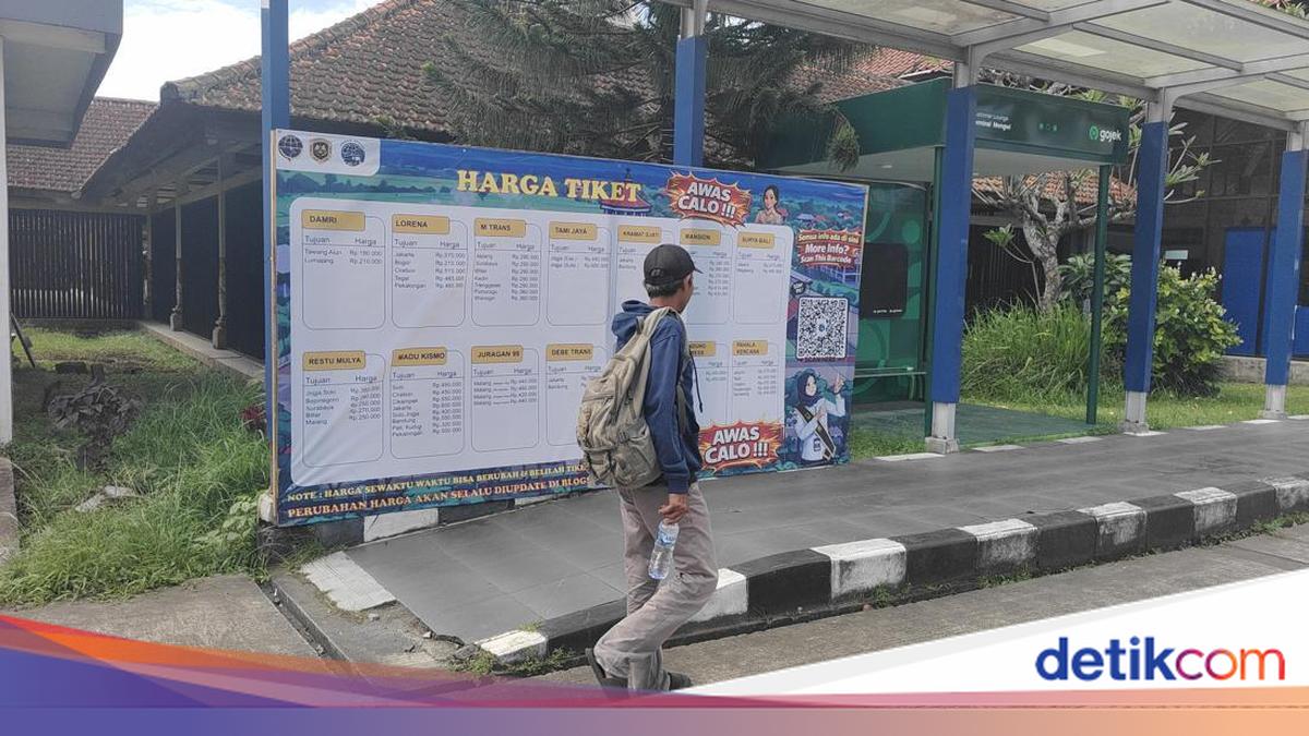 Mengwi Terminal Sees Peak of Idul Adha Homecoming Rush Today