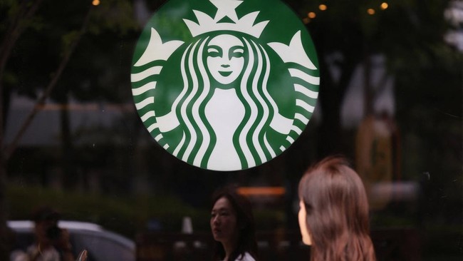 Starbucks Sparks Outrage in South Korea Over 'Tank Day' Campaign as CEO Axed Amid Boycott Calls