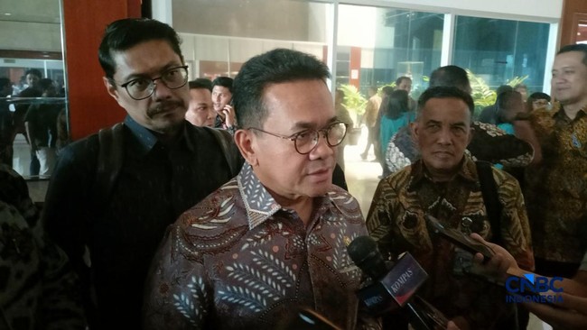 Trade Minister Slams Local Governments Over Retail Permit Disputes