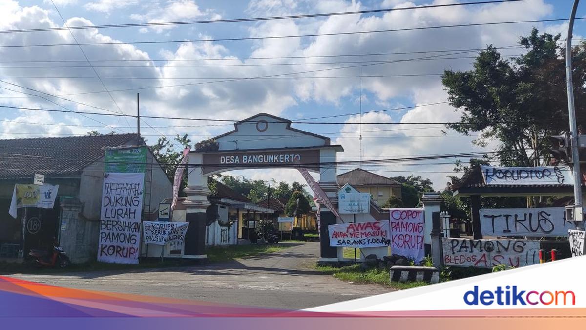 Protest Banners Fill Turi Village Office Amid Alleged Corruption by Officials