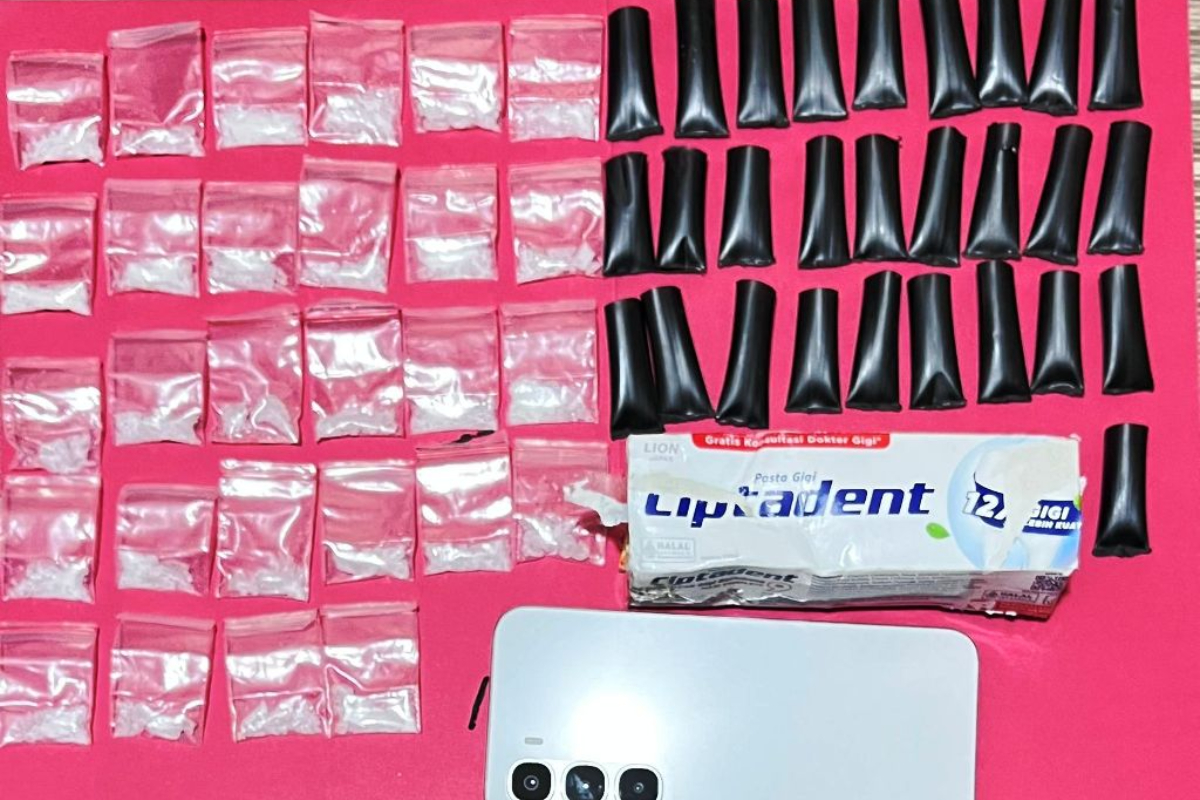 Berau Police Arrest Drug Dealer with 28 Methamphetamine Packages in Tanjung Redeb