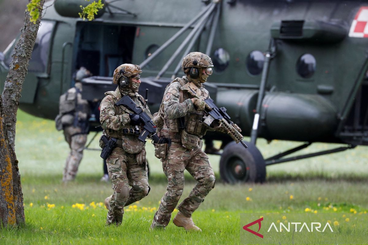 US reportedly plans to reduce military contribution to NATO