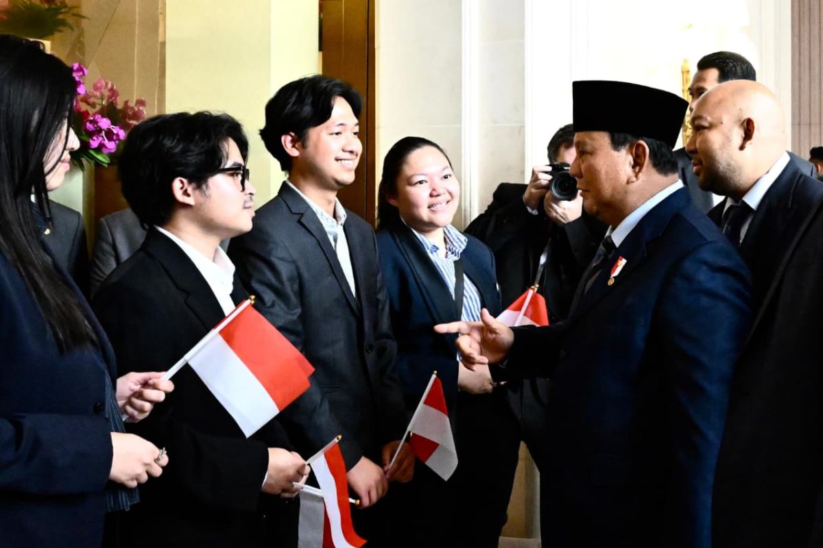 Indonesian diaspora welcome President Prabowo in Paris