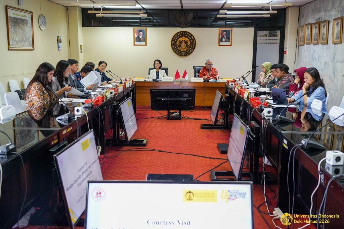 UI and SUFE explore strategic partnership in economics and business