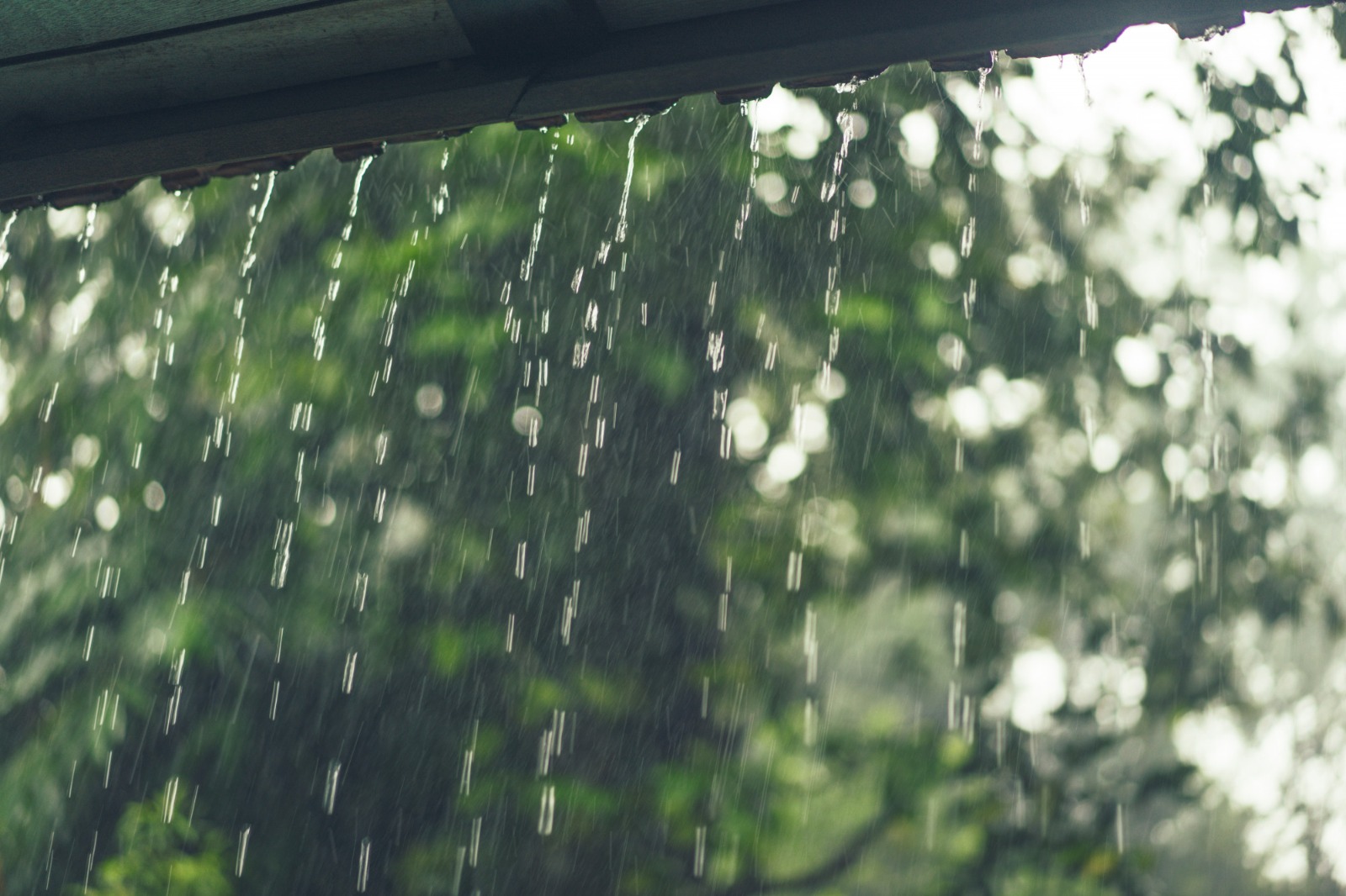 BMKG issues weather warning for very heavy rain in North Maluku on 27 May 2026