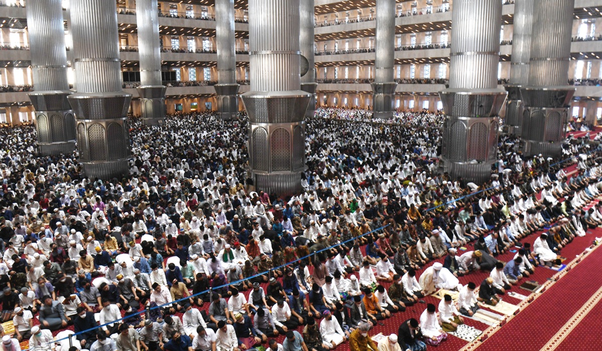 Eid al-Adha 1447 H Prayer at Istiqlal Mosque: Gibran Rakabuming and Eco-Theology Message