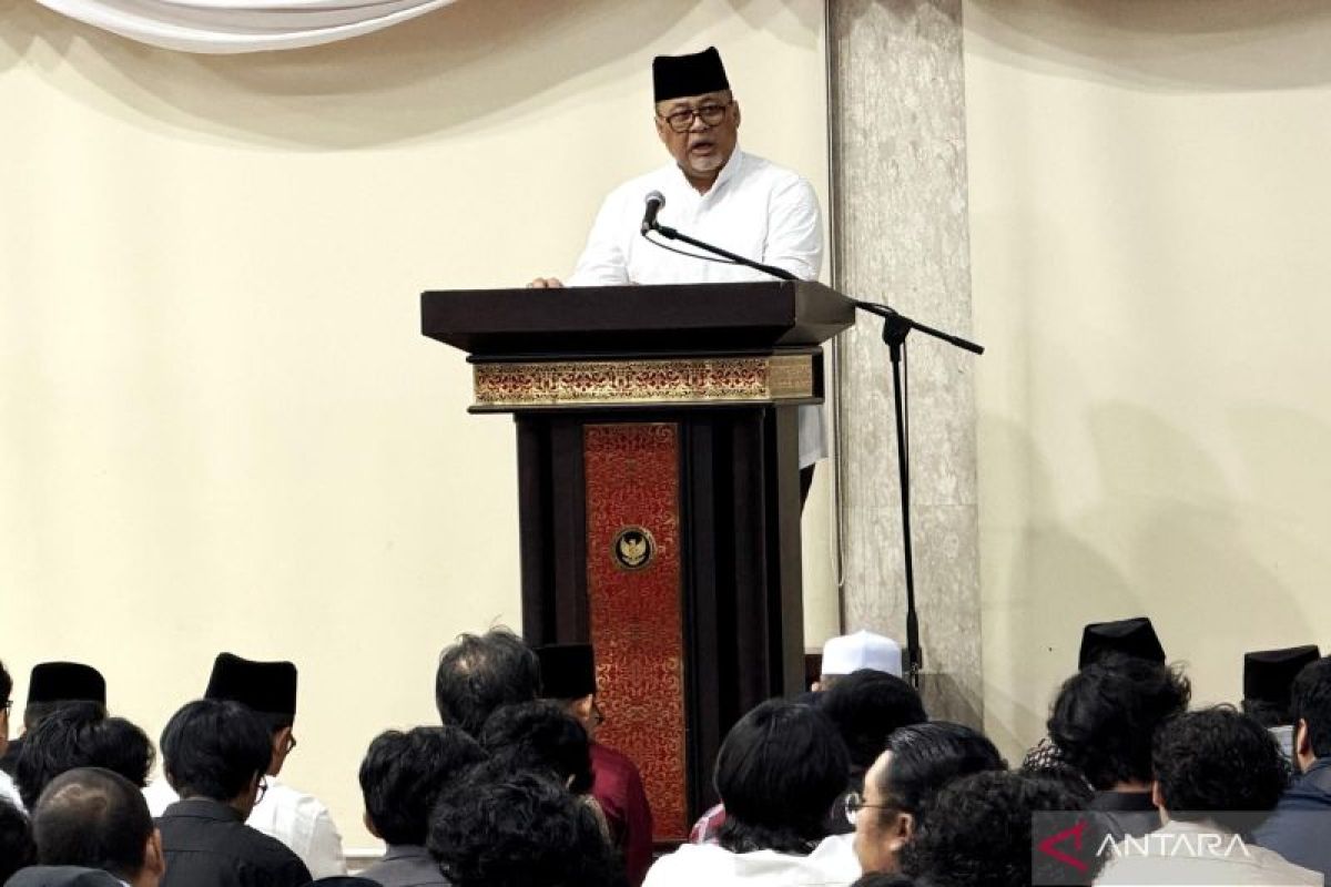 Indonesian Citizens Perform Eid al-Adha Prayer at Indonesian Embassy in Kuala Lumpur