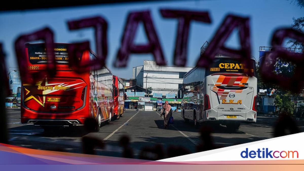 Buses Hold Firm as Terminal Cicaheum Faces Closure