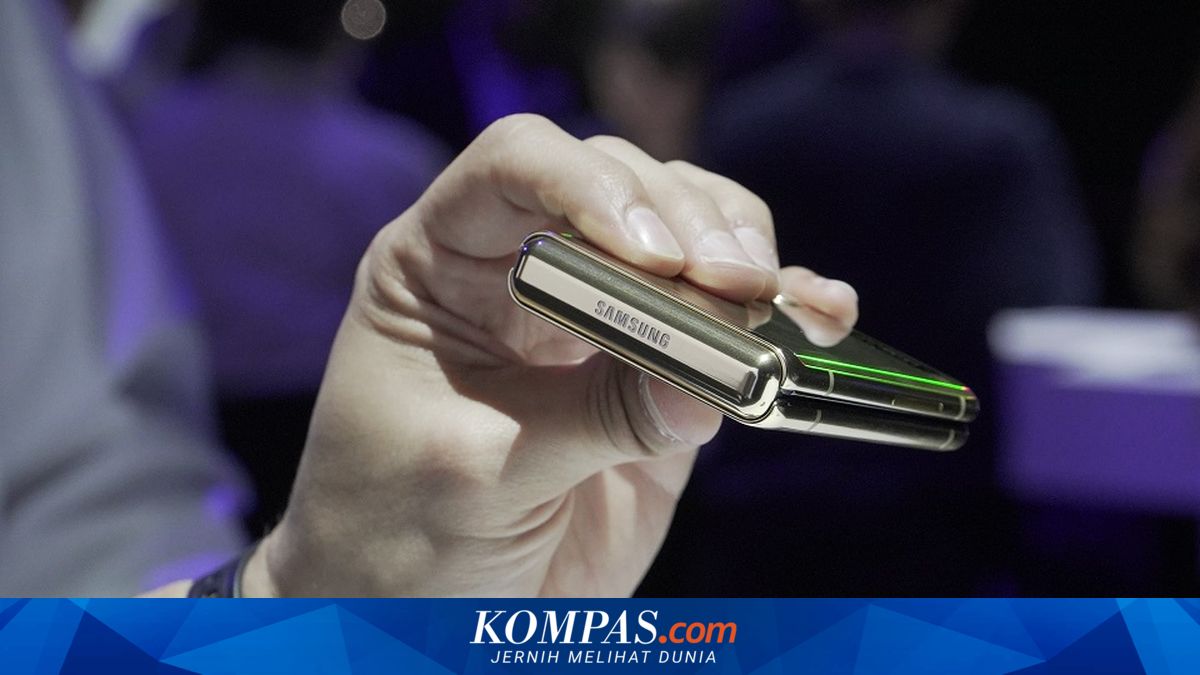 New Samsung Patent Reveals Rollable Smartphone That Expands Without Folding