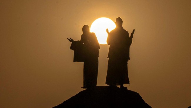 Why is Padang Arafah the Most Sacred Site During Hajj?