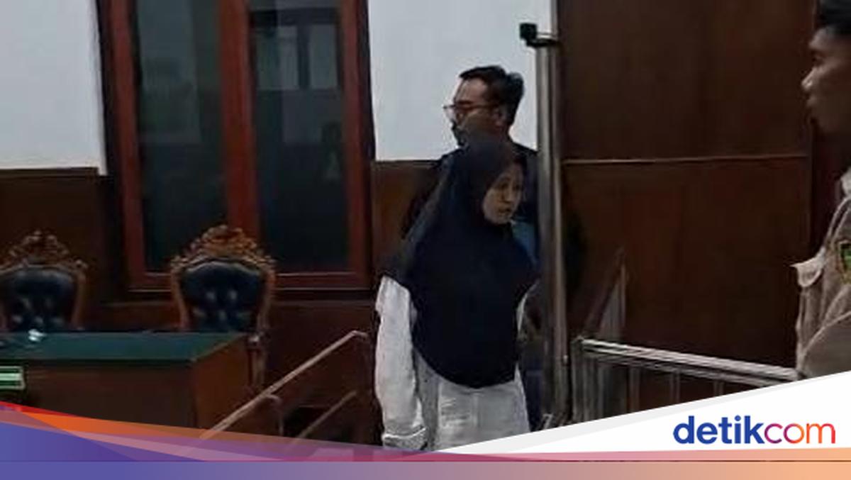 Spa Therapist Nur Steals Rp1.2bn from Customer Tonny by Peeking at ATM PIN