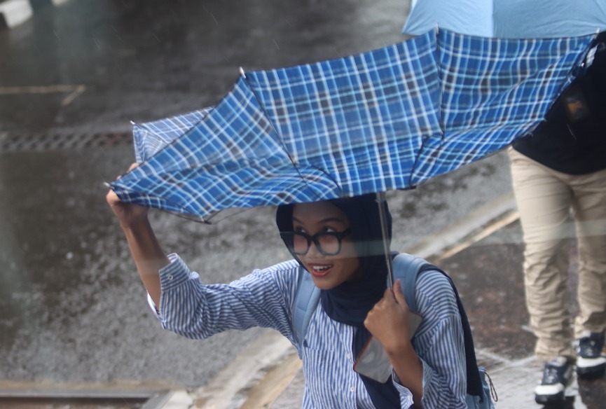 BMKG: Heavy Rain and Strong Winds Still Possible in Several Regions