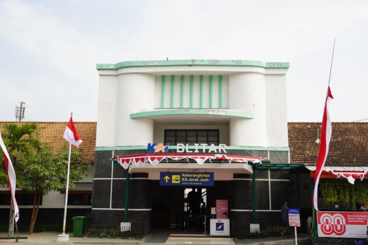 Train travel to Blitar emerges as popular alternative for Eid al-Adha 2026 holiday