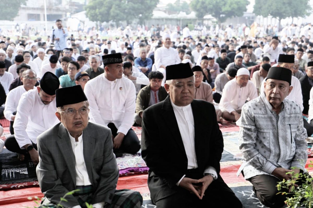 Din Syamsuddin hopes political differences do not divide the Muslim community