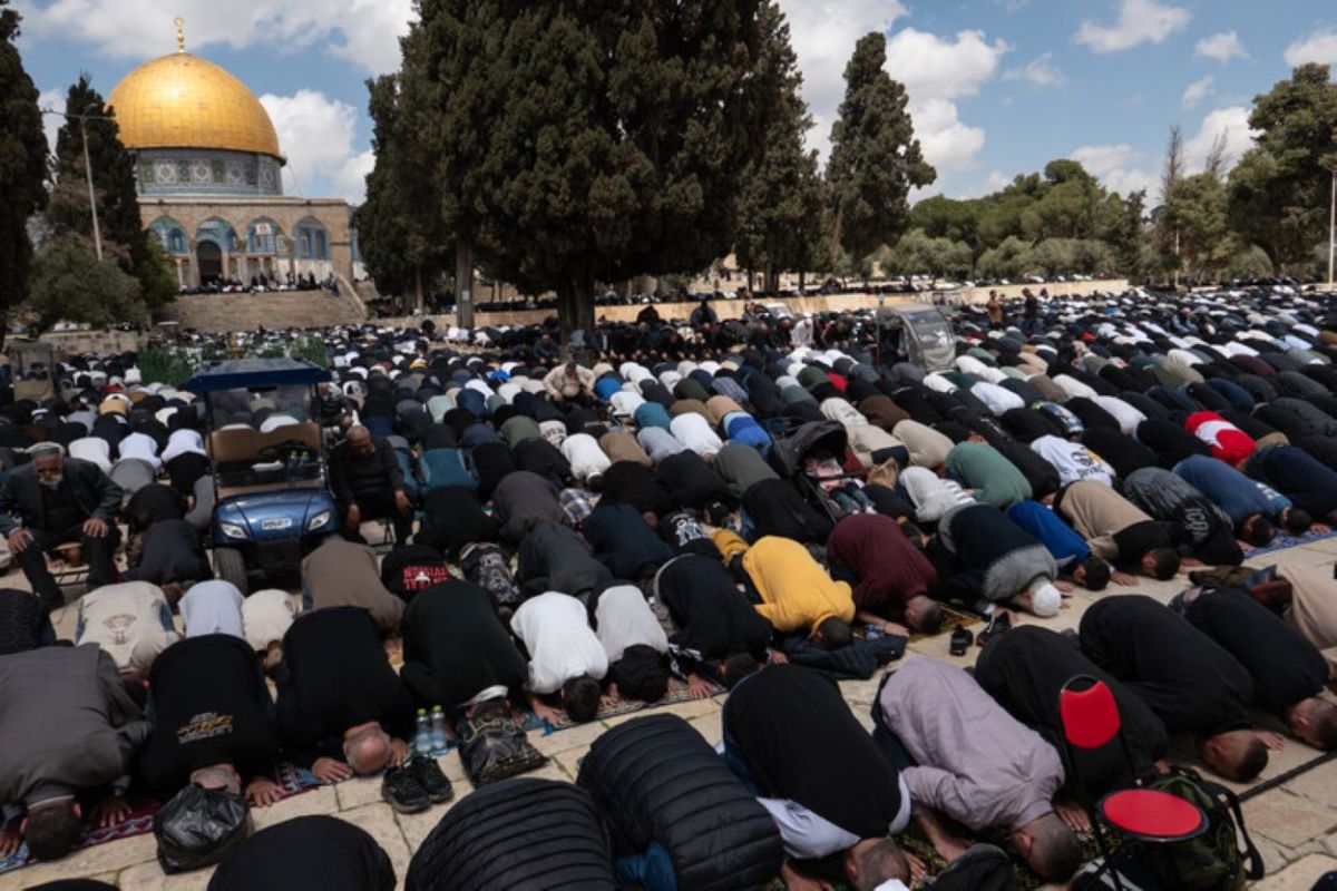 Muslims pack Al-Aqsa Mosque for Eid al-Adha 1447 AH celebrations