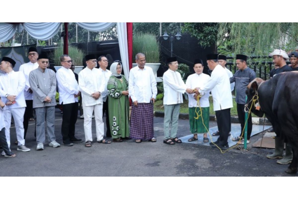 Constitutional Court judges and staff celebrate Eid al-Adha 2026 together