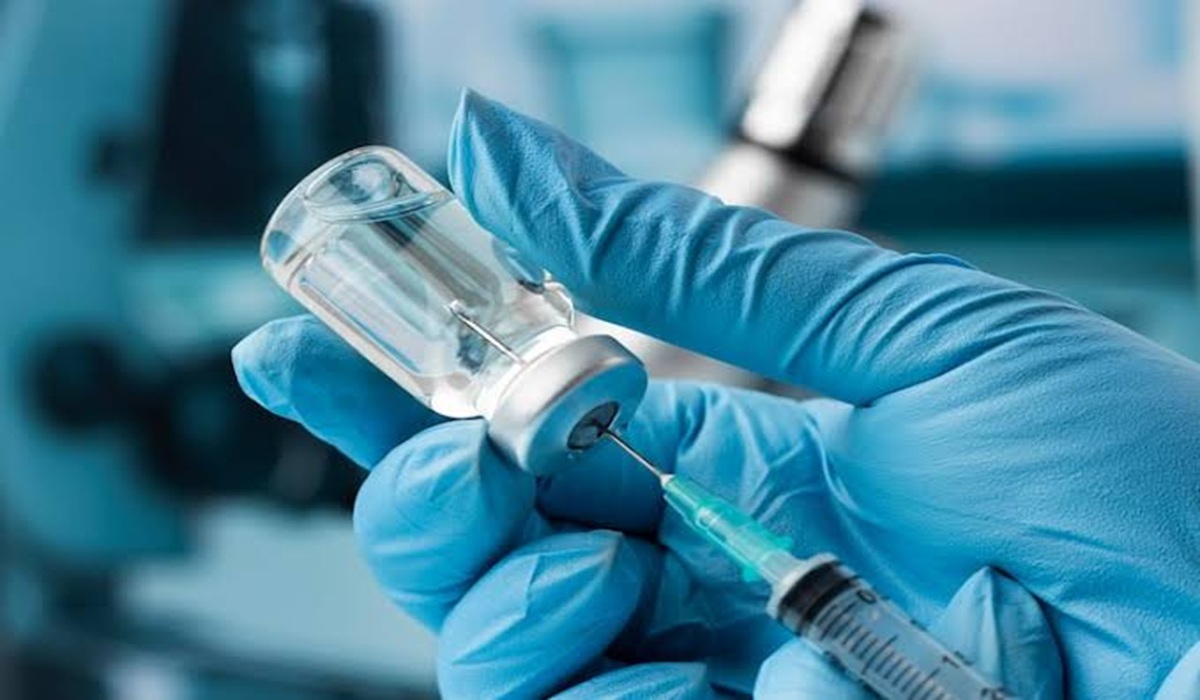 Oxford Scientists Develop New Ebola Vaccine Ready for Clinical Trials in Months