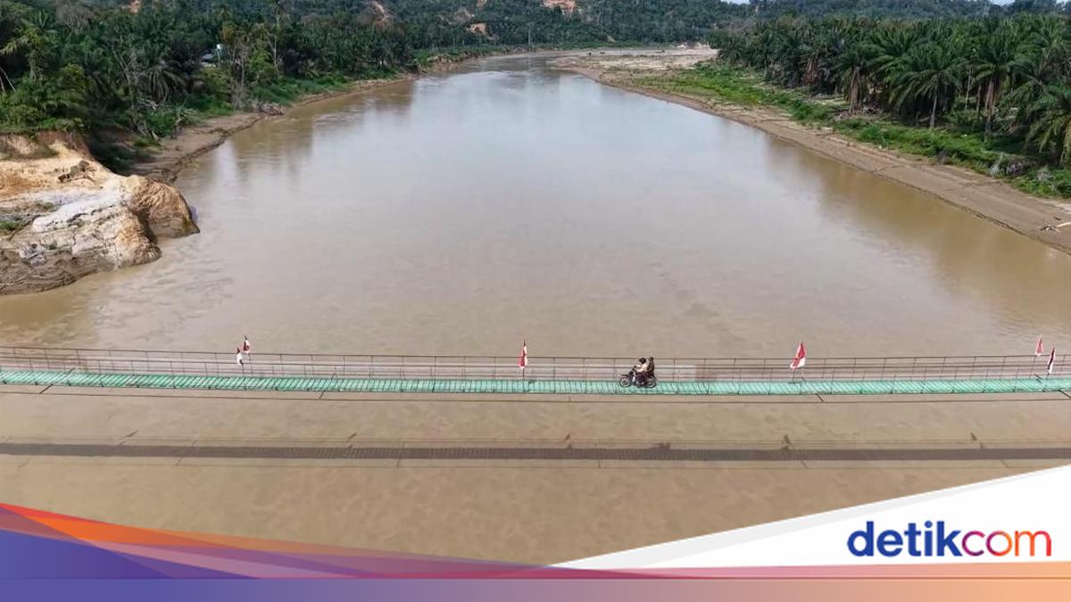 Perintis Garuda Suspension Bridge Eases Access for Aceh Tamiang Residents