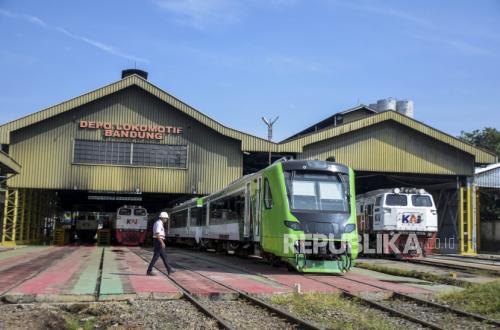Two elderly women killed in Whoosh feeder train accident in Cimahi